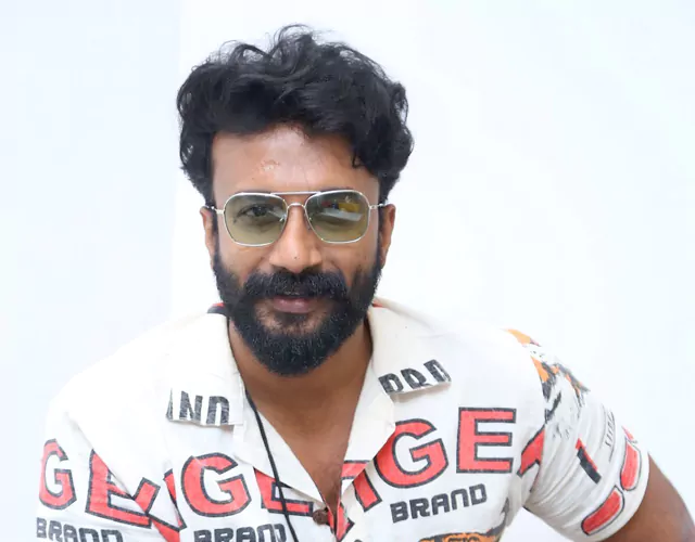 Hero Satyadev Photos